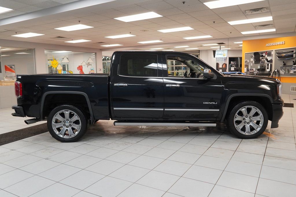 Used 2018 GMC Sierra 1500 Denali w/ Denali Ultimate Package AWD/4WD image 13