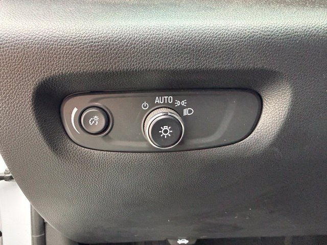 Used 2023 Chevrolet Traverse LT AWD/4WD image 27