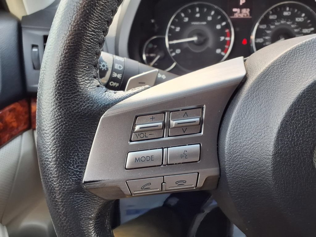 Used 2011 Subaru Outback 2.5i Limited AWD/4WD image 13
