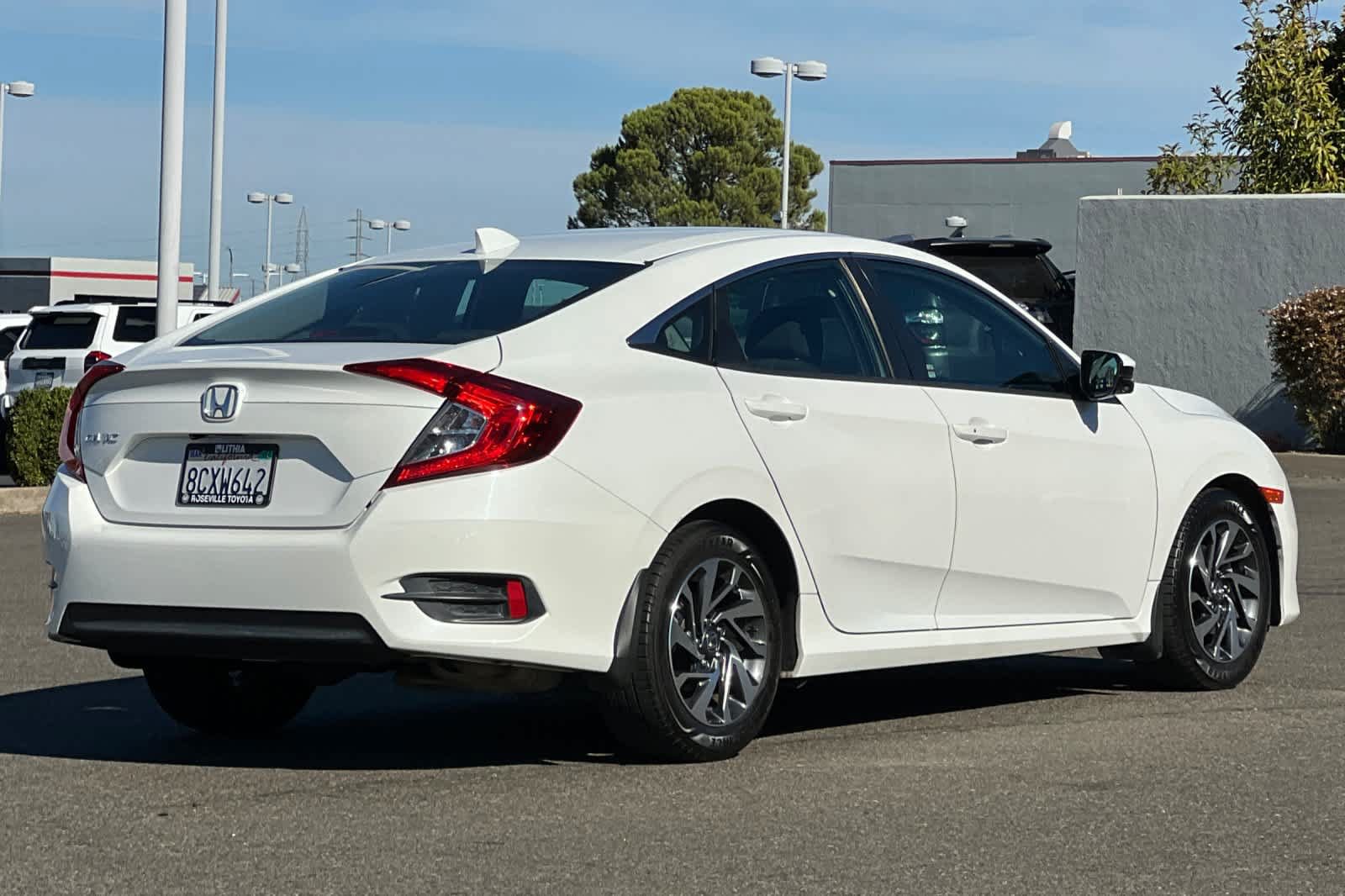 Used 2018 Honda Civic EX image 2