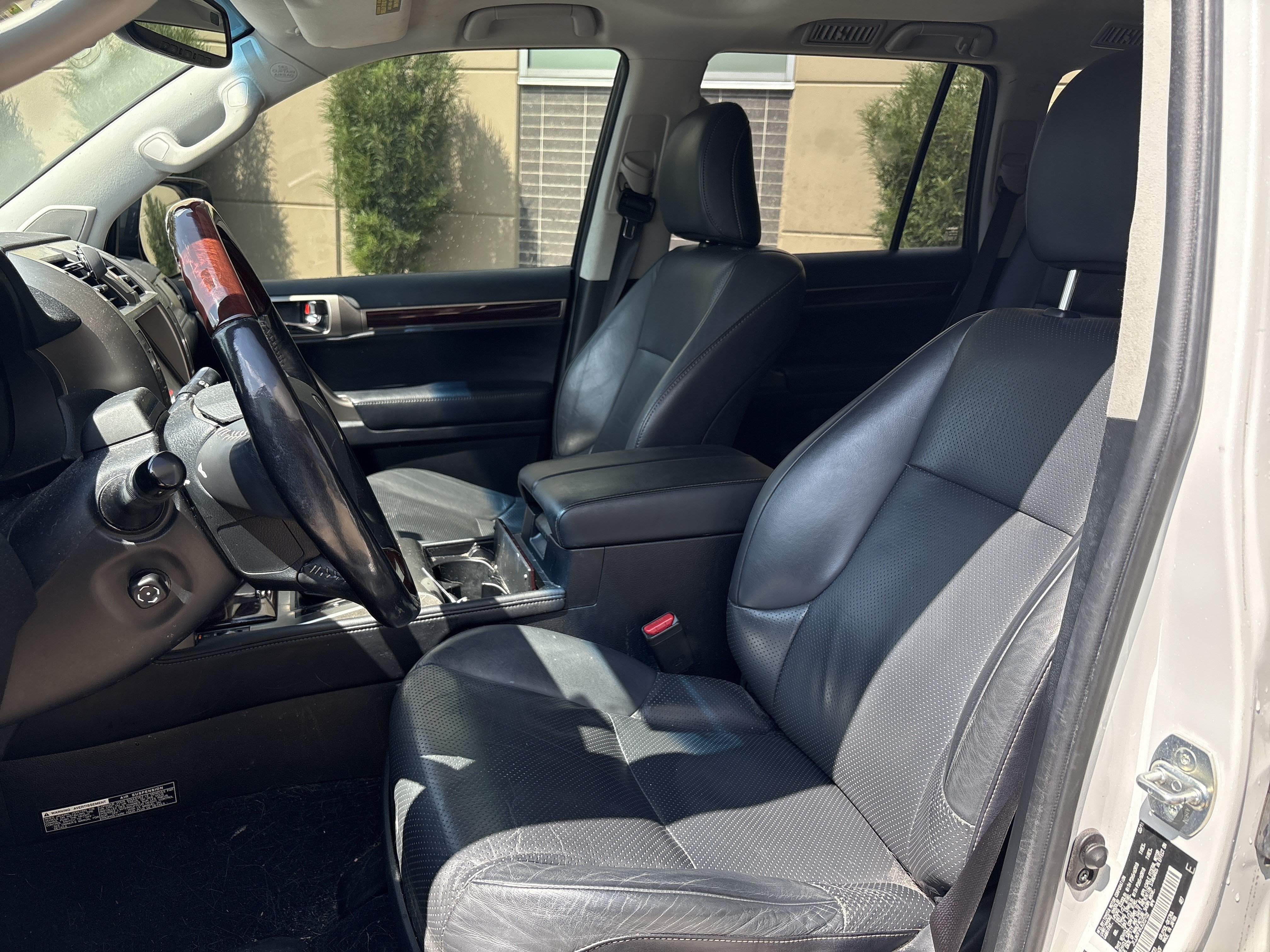 Used 2018 Lexus GX 460 Luxury AWD/4WD image 16