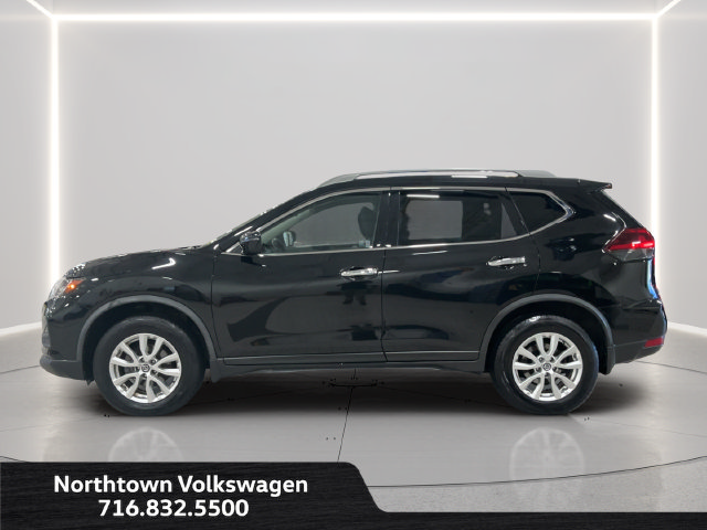 Used 2020 Nissan Rogue SV AWD/4WD image 2