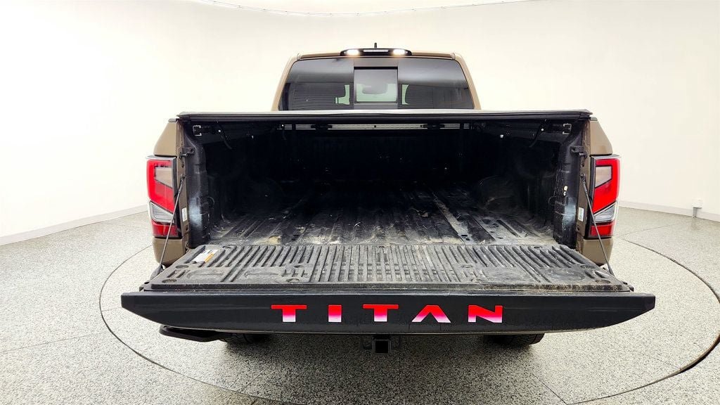 Used 2022 Nissan Titan PRO-4X AWD/4WD image 22