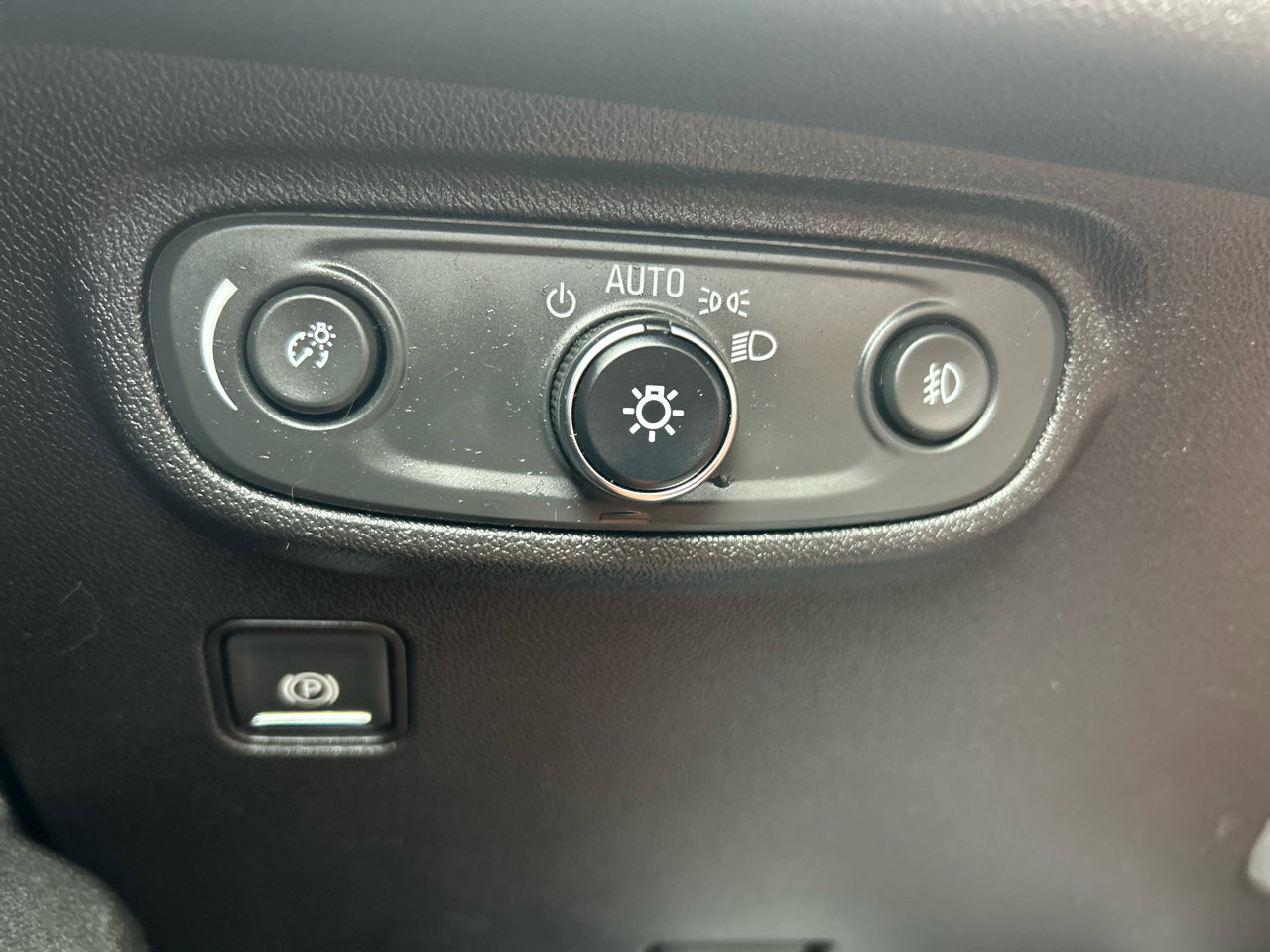 Used 2018 GMC Terrain SLT w/ Preferred Package image 10