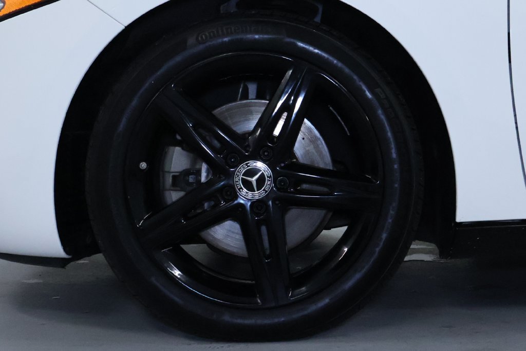 Used 2019 Mercedes-Benz A 220 4MATIC image 36