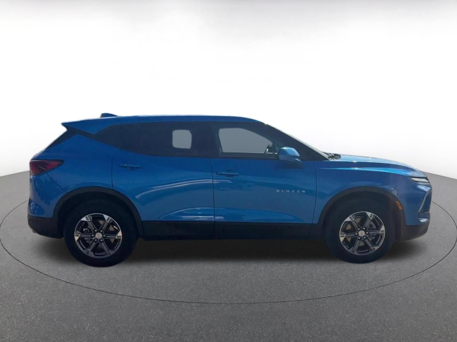 Used 2026 Chevrolet Blazer LT AWD/4WD image 16