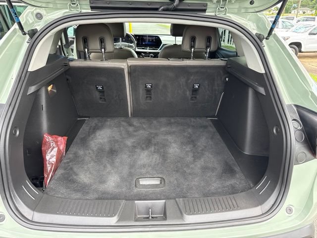 Used 2025 Chevrolet Trax ACTIV w/ Sunroof Package FWD image 25