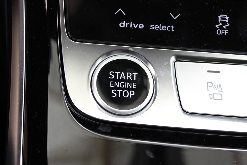 New 2026 Audi A8 L 3.0T AWD/4WD image 11