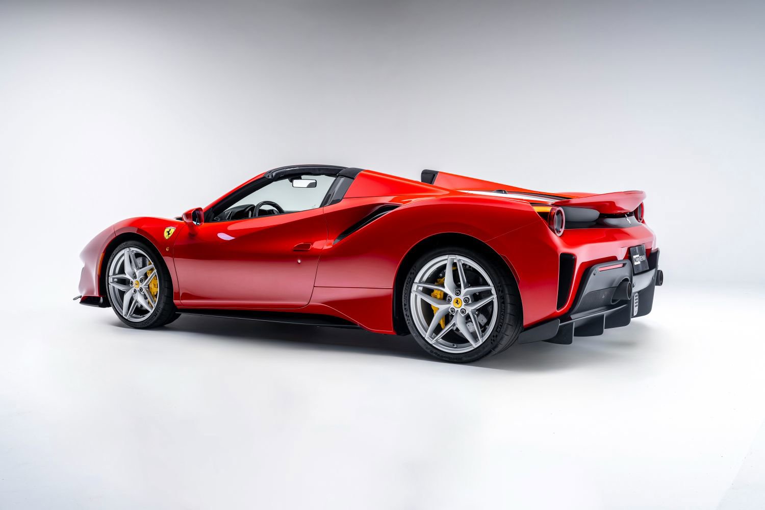 Used 2020 Ferrari 488 Pista Spider image 13
