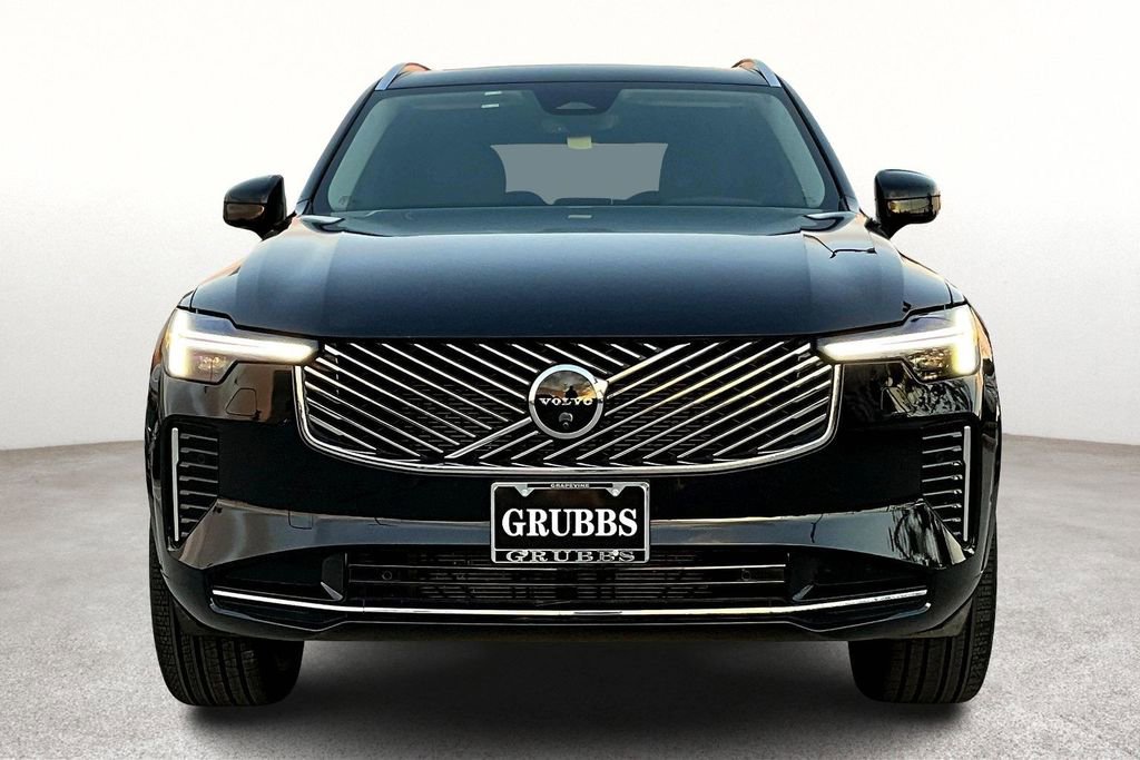 Certified 2025 Volvo XC90 B6 Plus image 5