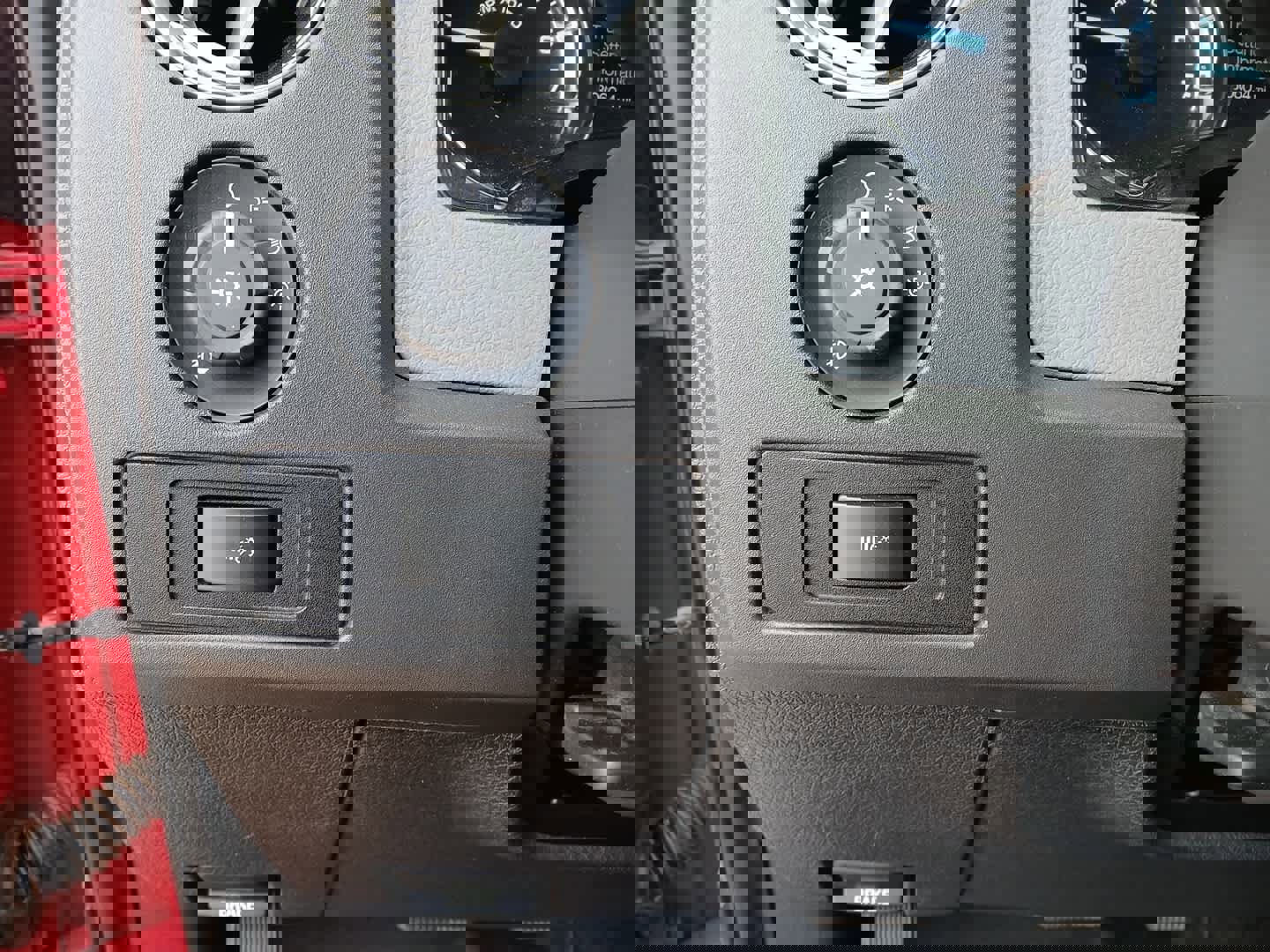 Used 2011 Ford F150 XLT w/ XLT Chrome Pkg AWD/4WD image 27