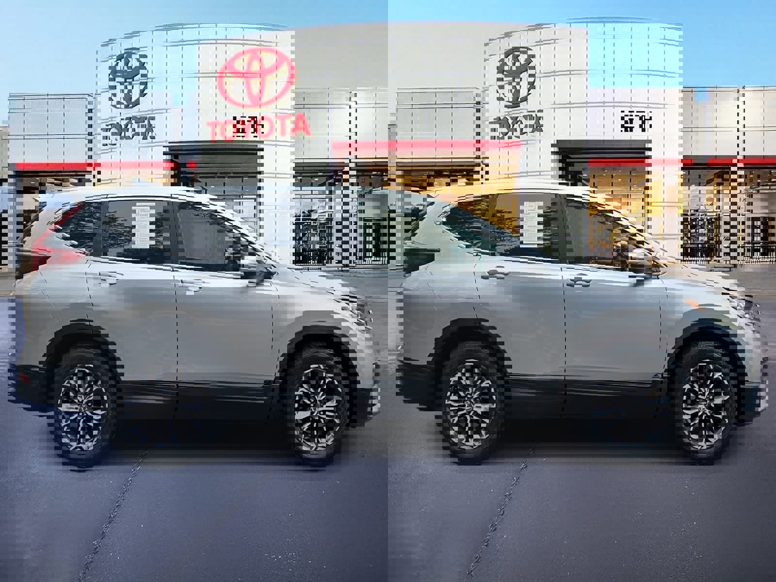 Used 2021 Honda CR-V EX image 4