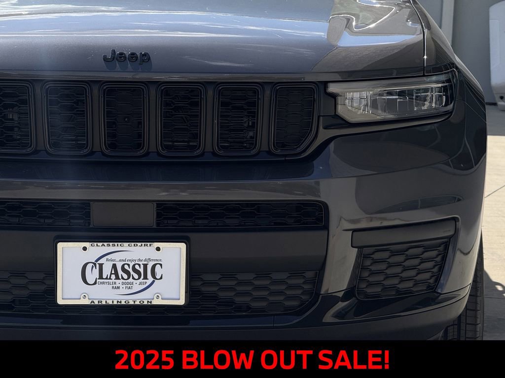 New 2025 Jeep Grand Cherokee L Altitude image 8