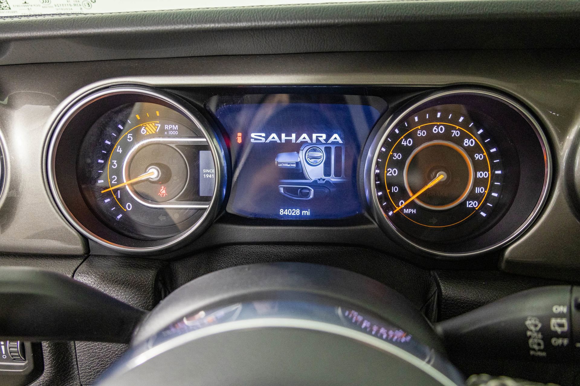 Used 2018 Jeep Wrangler Unlimited Sahara image 22