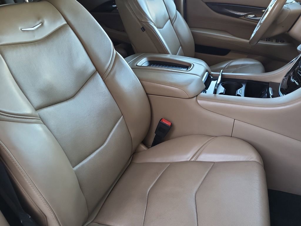 Used 2020 Cadillac Escalade ESV Platinum image 18
