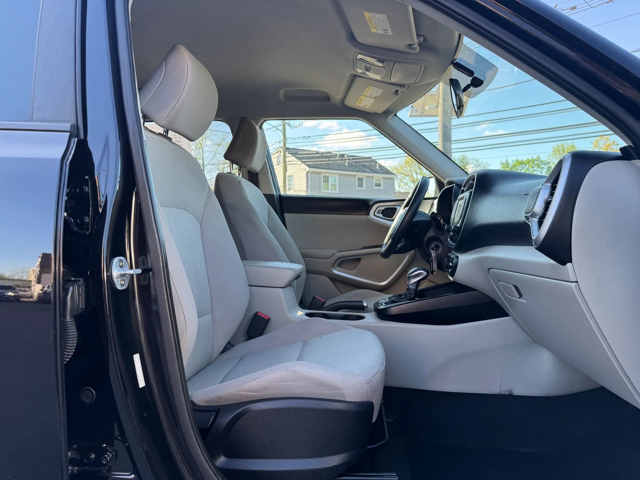 Used 2020 Kia Soul LX FWD image 21