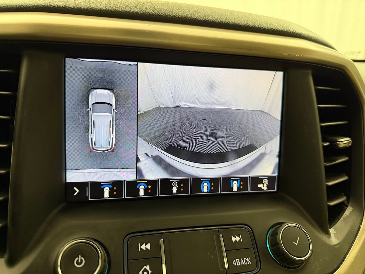 Used 2020 GMC Acadia Denali w/ Trailering Package image 24
