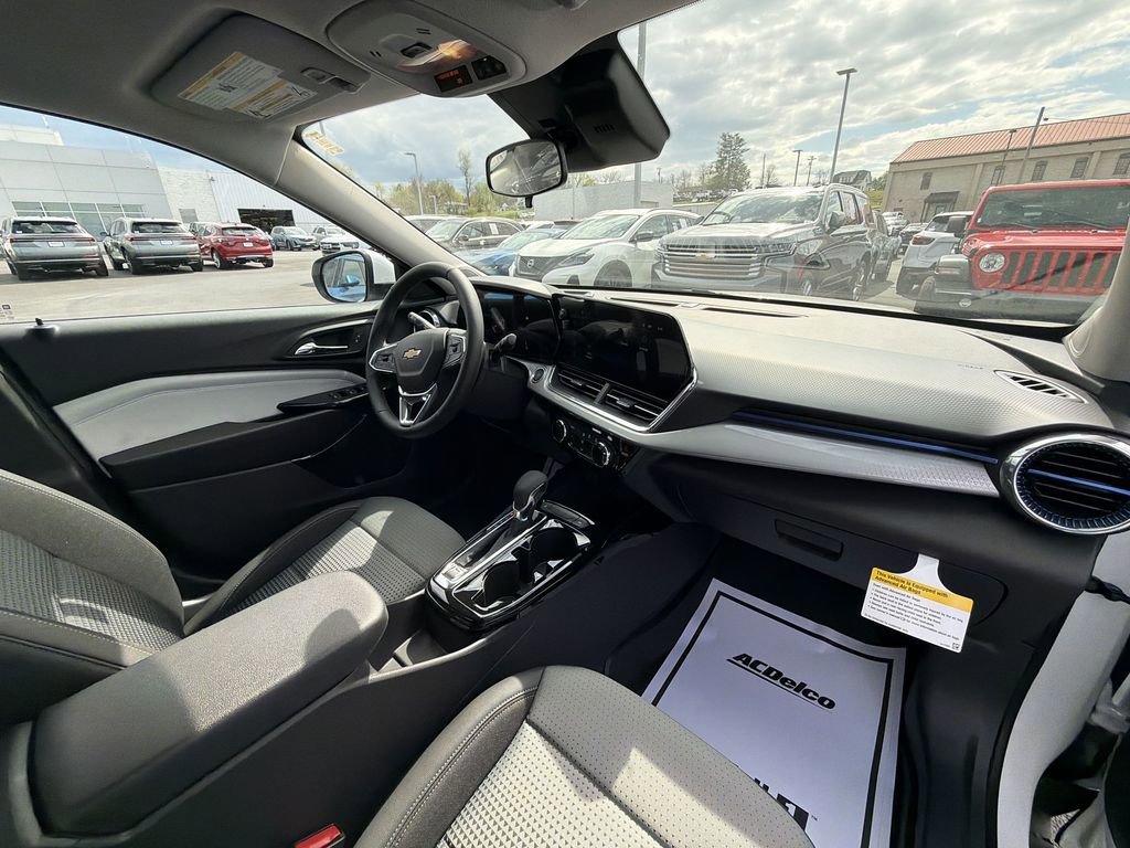 New 2026 Chevrolet Trax LT image 10