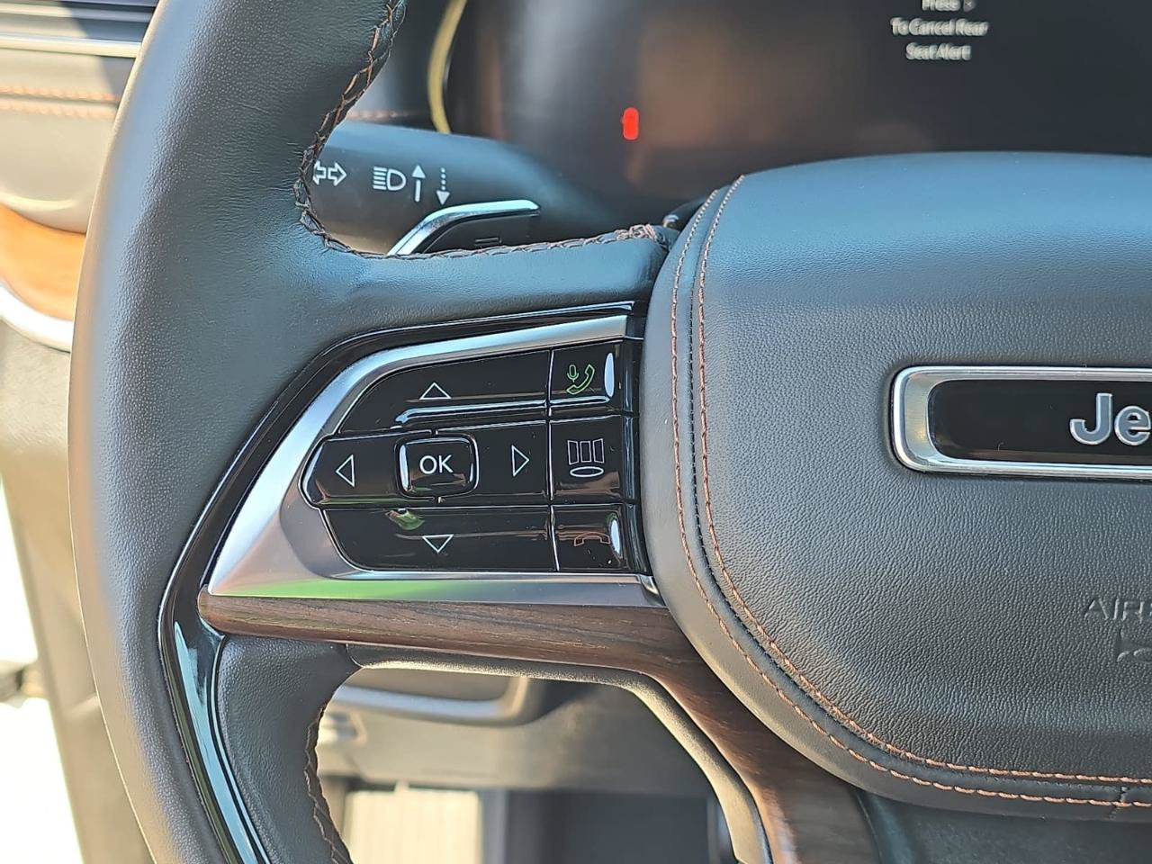 Used 2024 Jeep Grand Cherokee L Summit w/ Advanced Protech Group IV AWD/4WD image 15