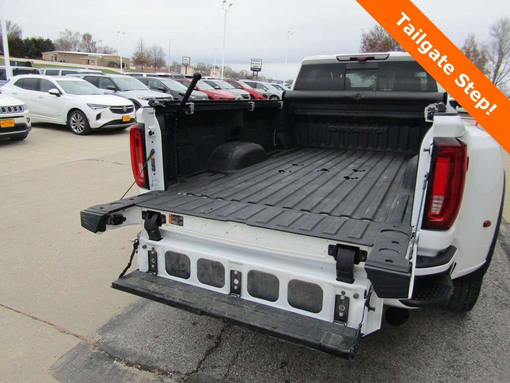 Used 2023 GMC Sierra 3500 Denali w/ Denali Ultimate Package image 27