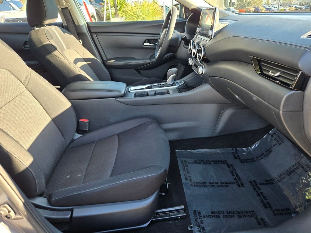 Certified 2024 Nissan Sentra SV FWD image 18
