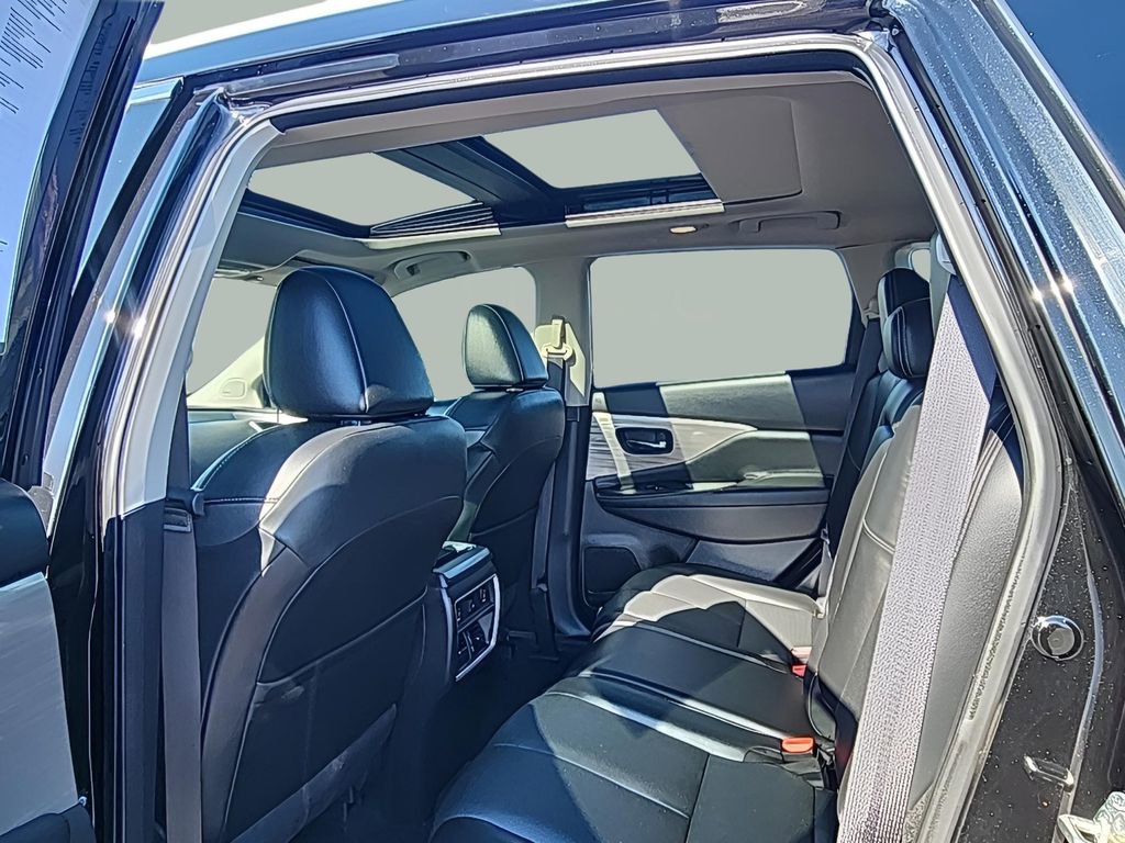 Used 2018 Nissan Murano Platinum image 18