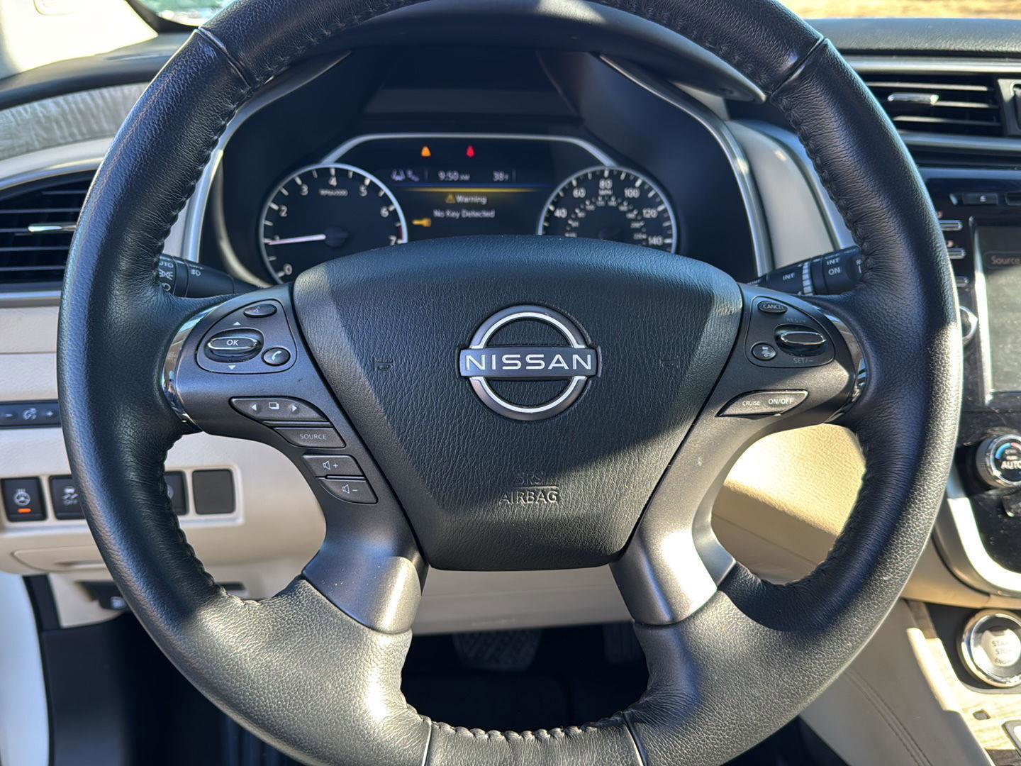 Used 2023 Nissan Murano SL w/ SL Moonroof Package image 17