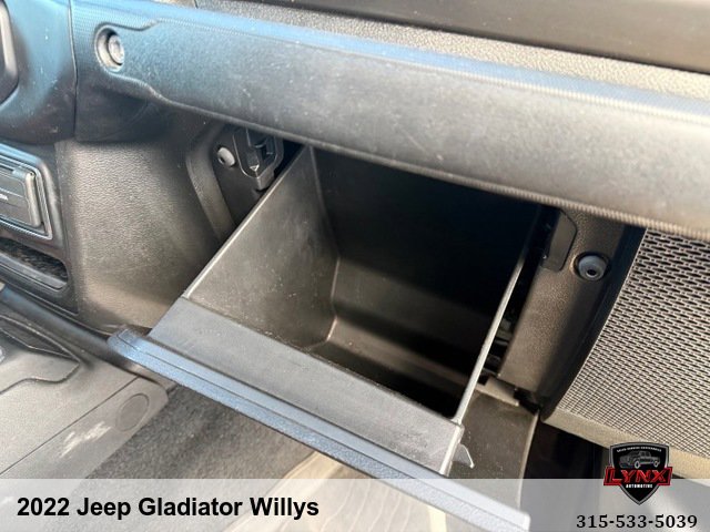 Used 2022 Jeep Gladiator Willys AWD/4WD image 43