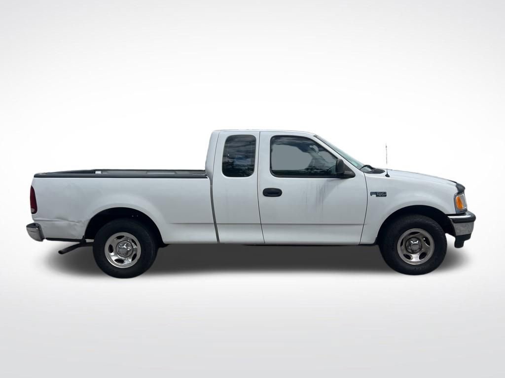 Used 1997 Ford F150 XLT image 4