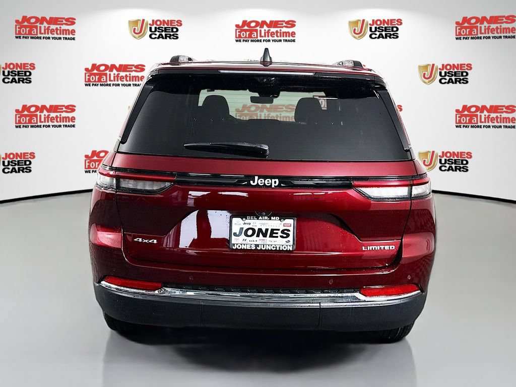Used 2025 Jeep Grand Cherokee Limited w/ Luxury Tech Group II AWD/4WD image 17