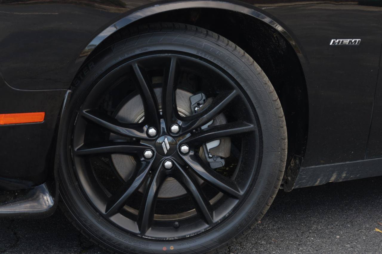 Used 2017 Dodge Challenger R/T RWD image 22