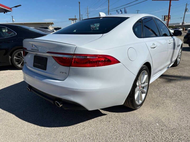 Used 2016 Jaguar XF R-Sport image 5