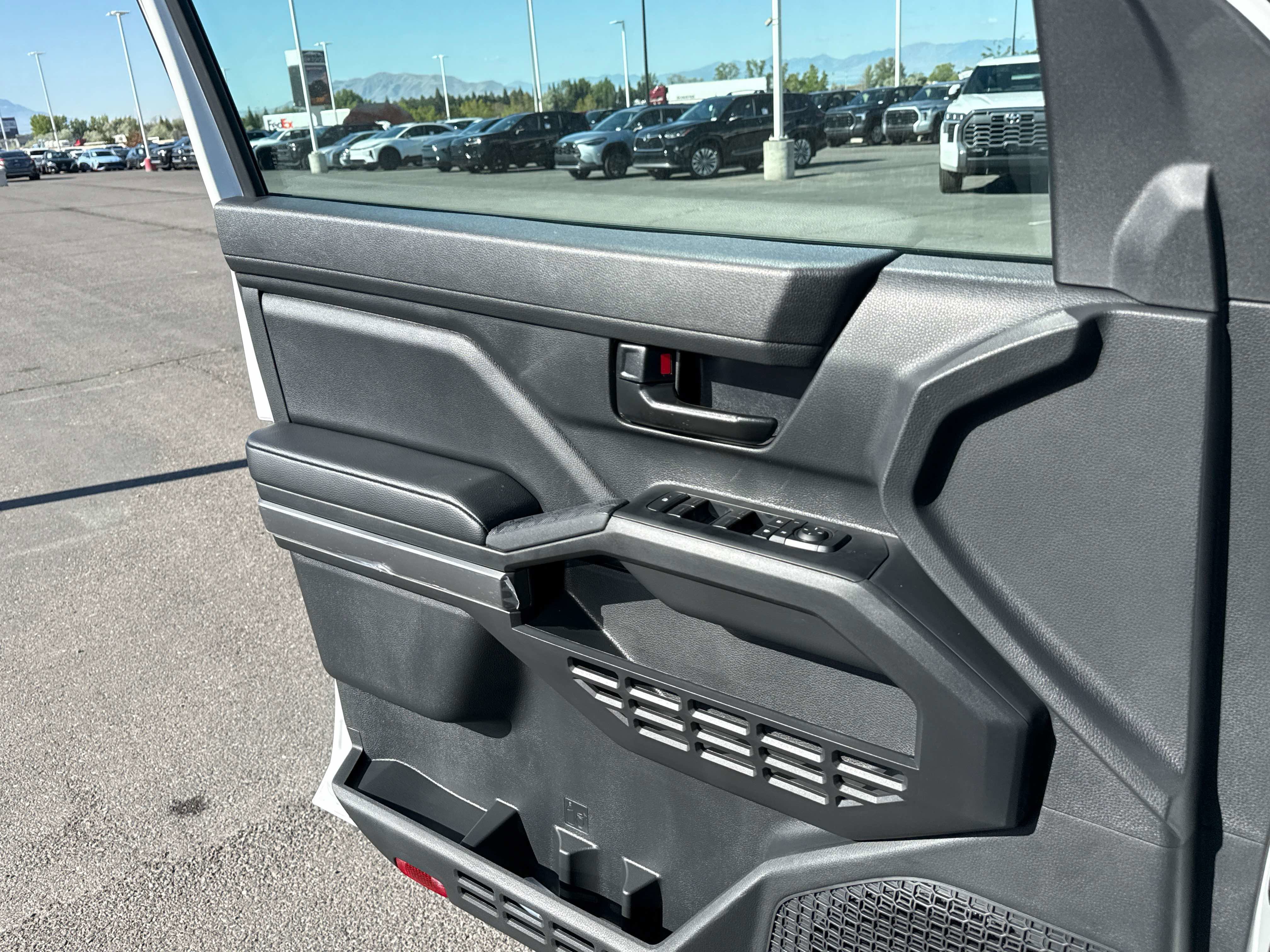 New 2026 Toyota Tacoma SR5 AWD/4WD image 9