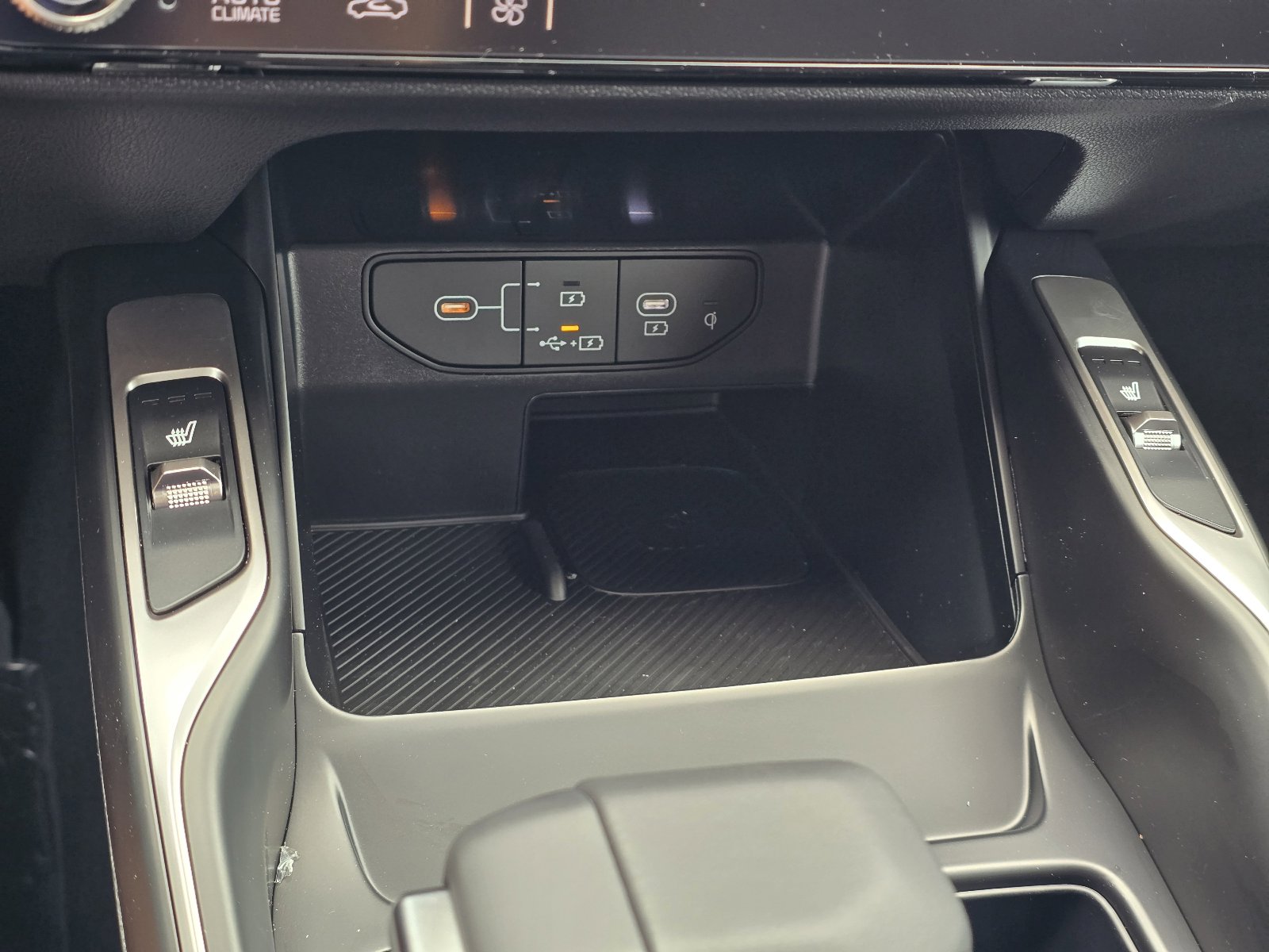 New 2026 Kia Sorento S FWD image 11