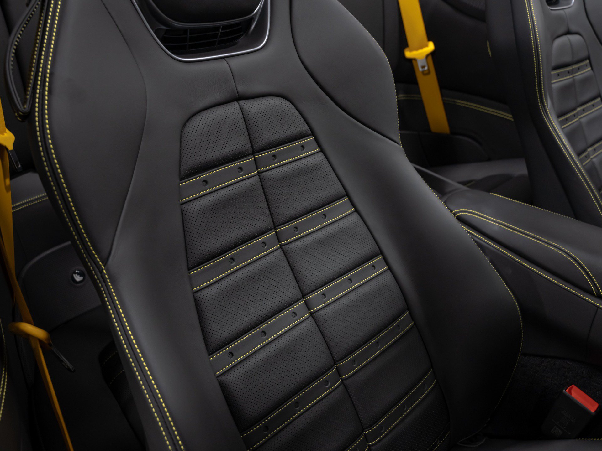 Used 2023 Ferrari Portofino M RWD image 75