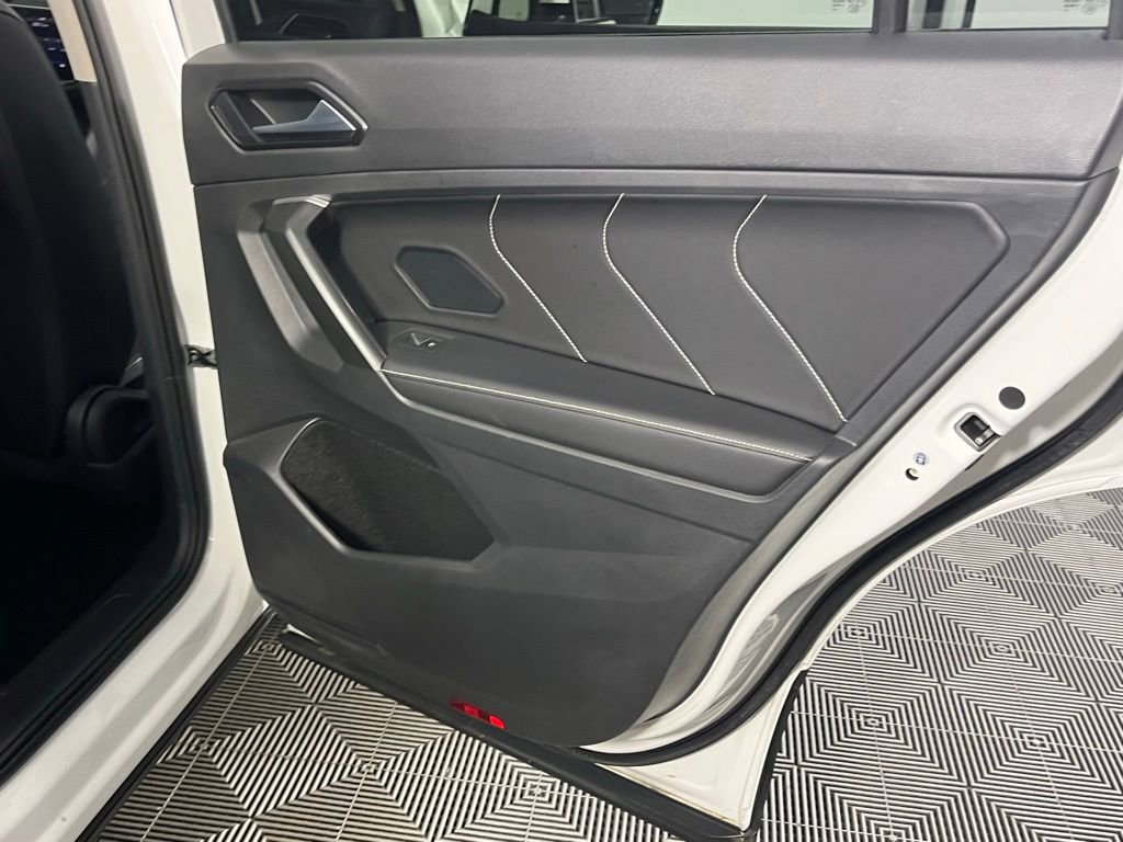 Used 2024 Volkswagen Tiguan Wolfsburg Edition image 30