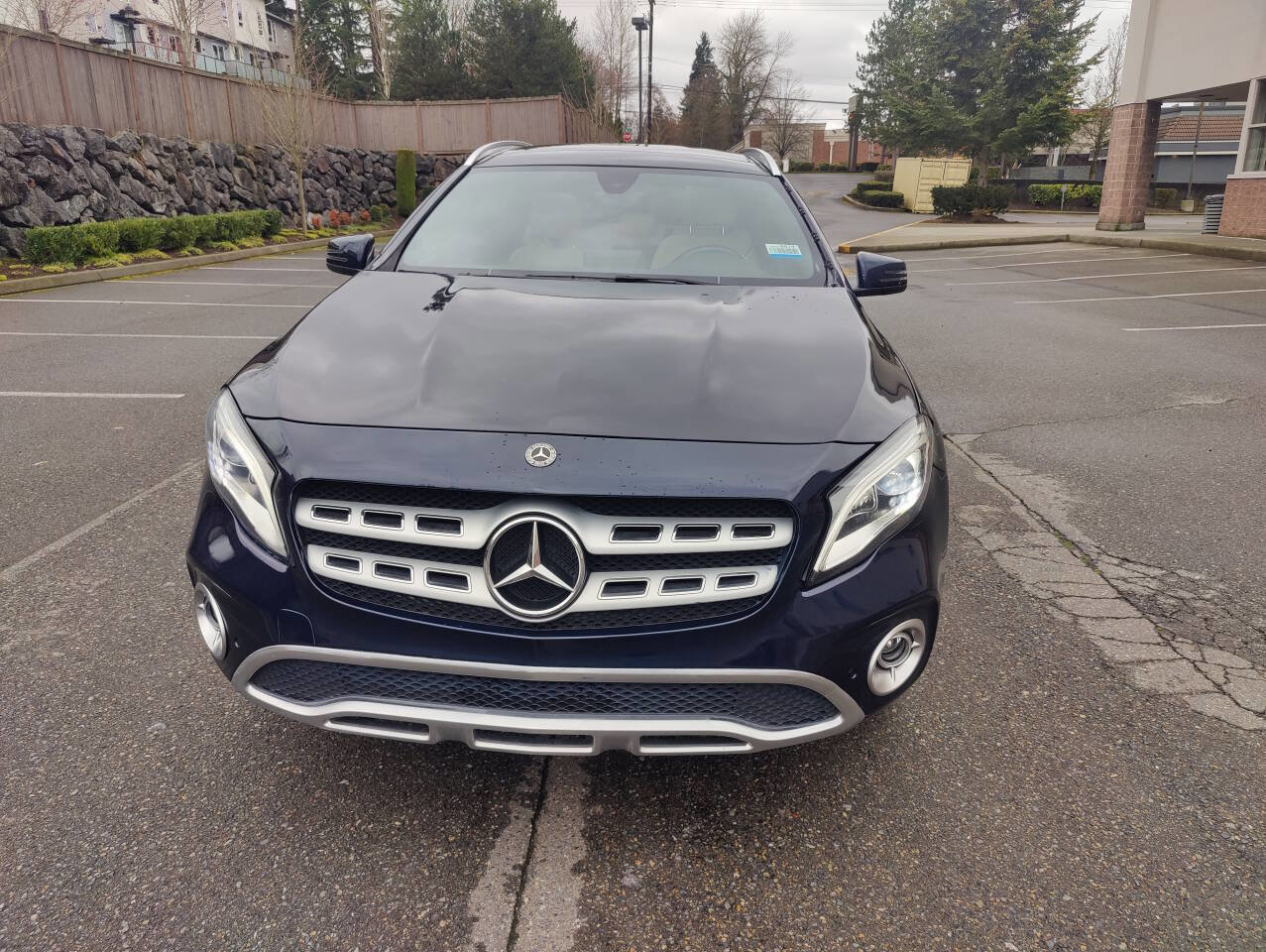 Used 2019 Mercedes-Benz GLA 250 4MATIC w/ Premium Package image 17