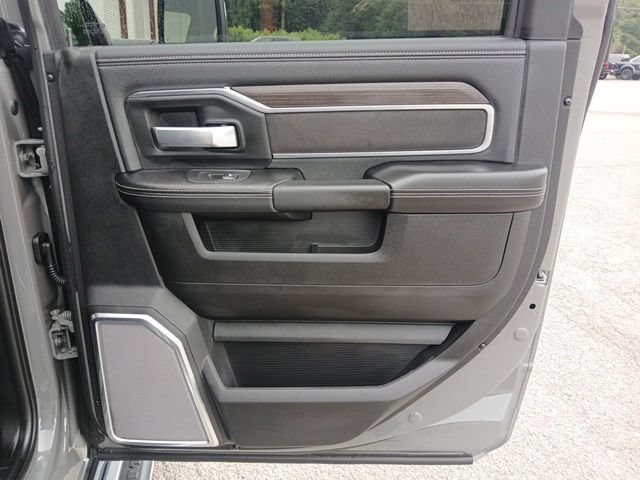 New 2026 RAM 5500 4x4 Crew Cab w/ Laramie Trim Package image 23