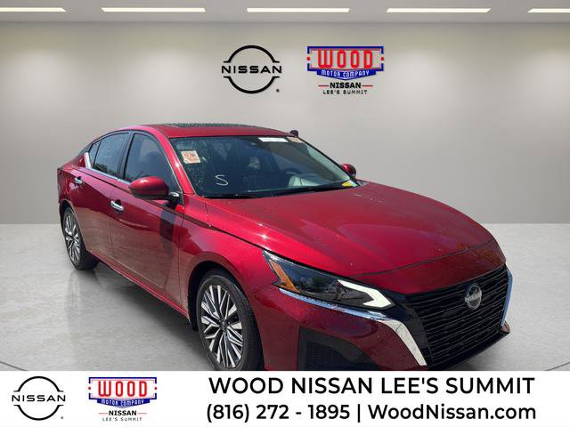 Used 2023 Nissan Altima 2.5 SV w/ SV Premium Package image 1