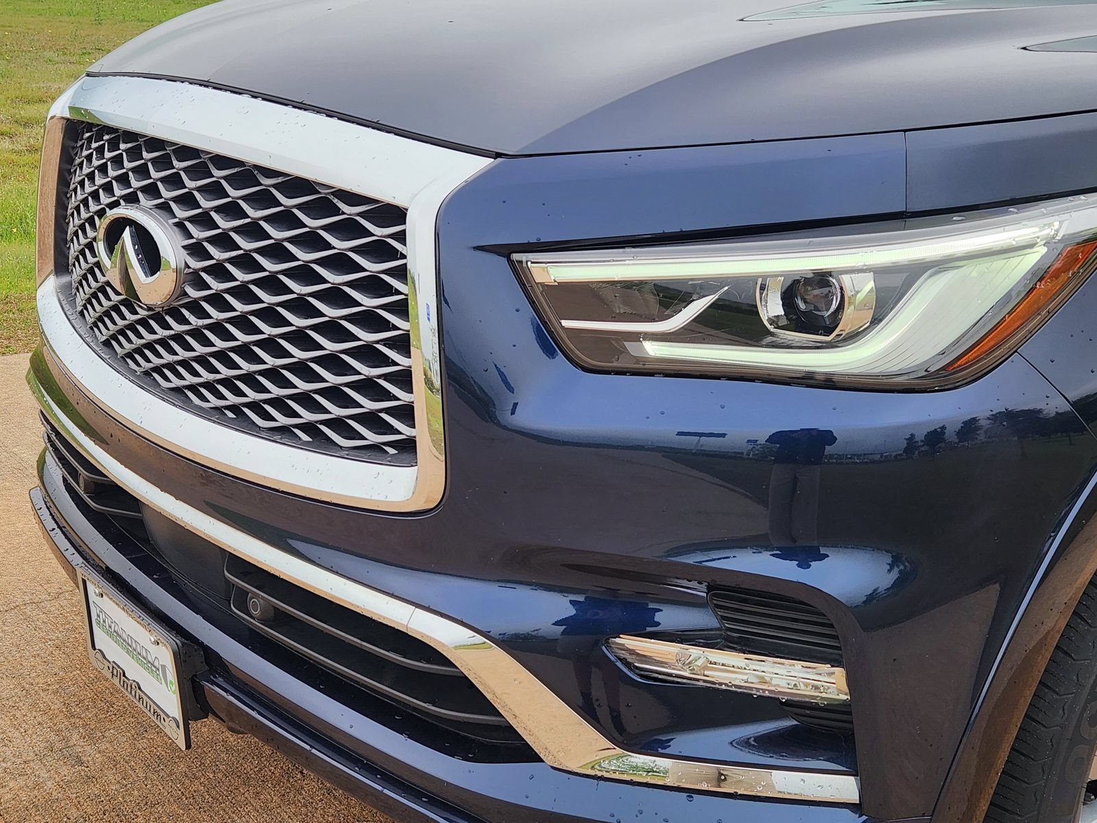 Used 2024 INFINITI QX80 Luxe RWD image 10