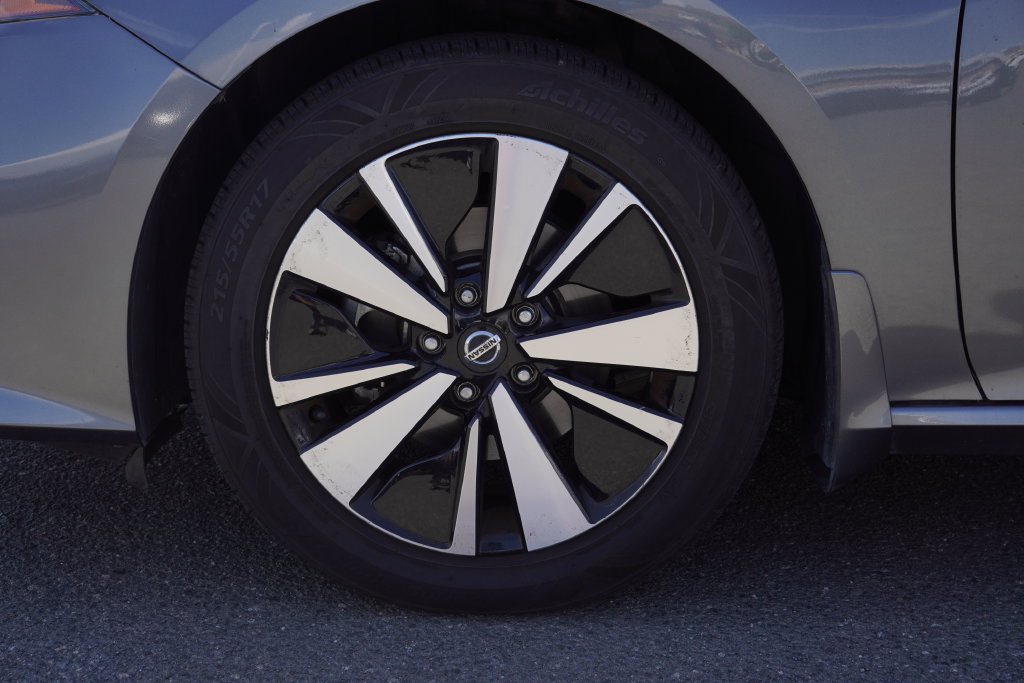 Used 2021 Nissan Altima 2.5 SV FWD image 4