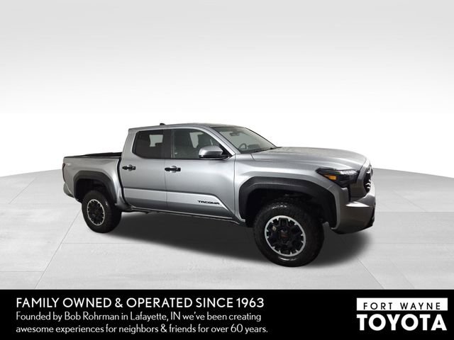 Used 2024 Toyota Tacoma TRD Off-Road AWD/4WD image 5