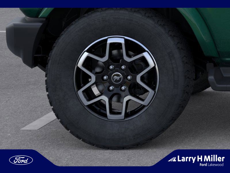 New 2025 Ford Bronco Outer Banks image 21