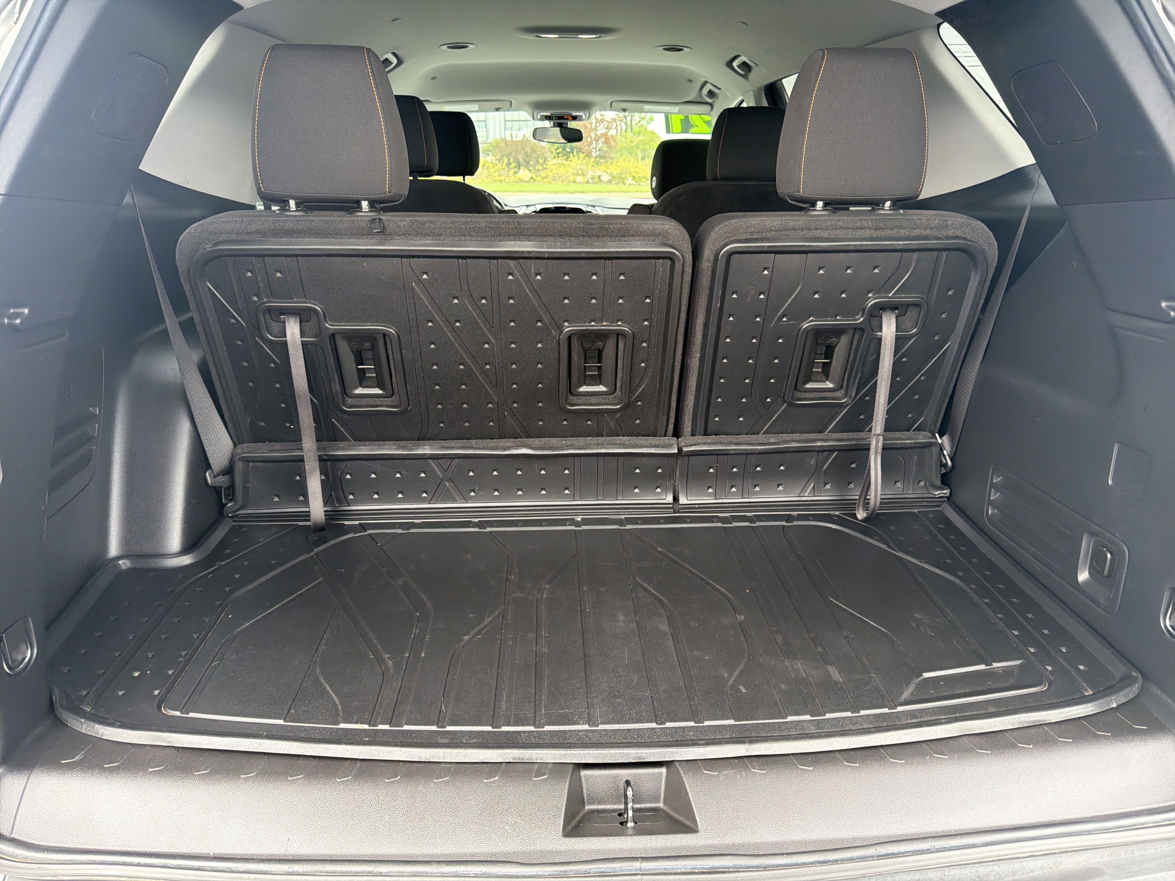 Used 2021 Chevrolet Traverse LT w/ LPO, Floor Liner Package AWD/4WD video 5