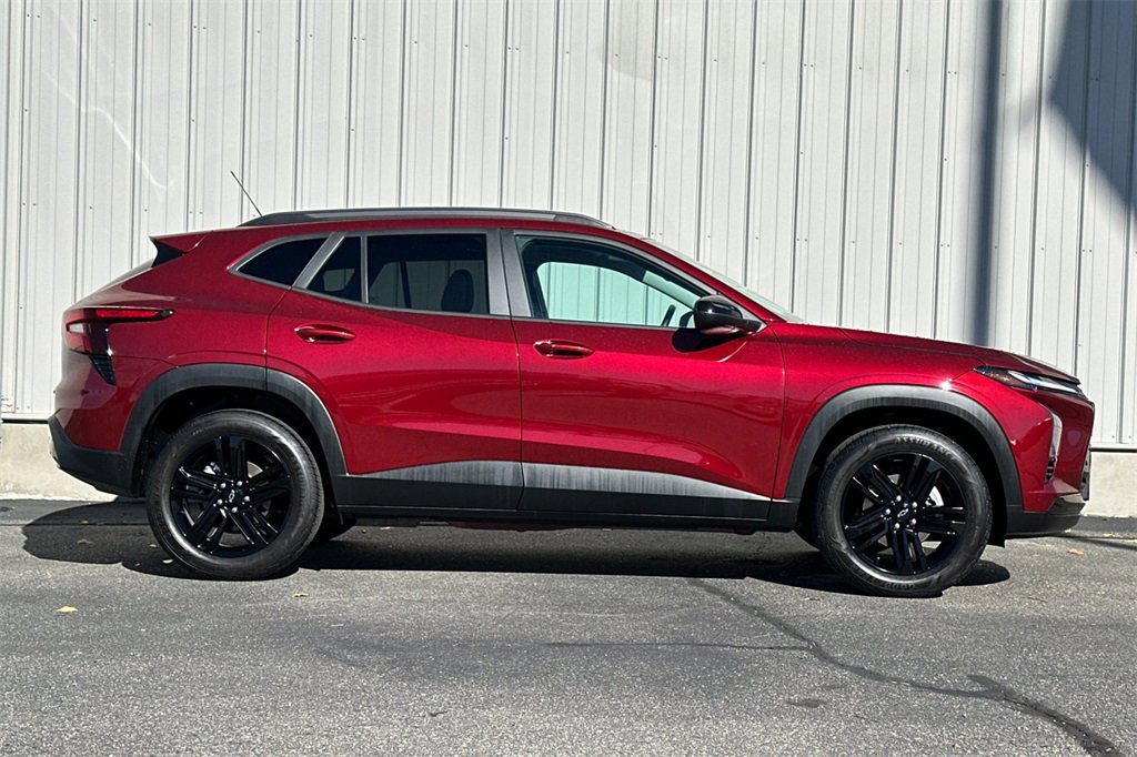 Used 2024 Chevrolet Trax ACTIV image 4