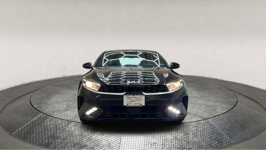 Used 2022 Kia Forte GT-Line w/ GT-Line Premium Package image 2