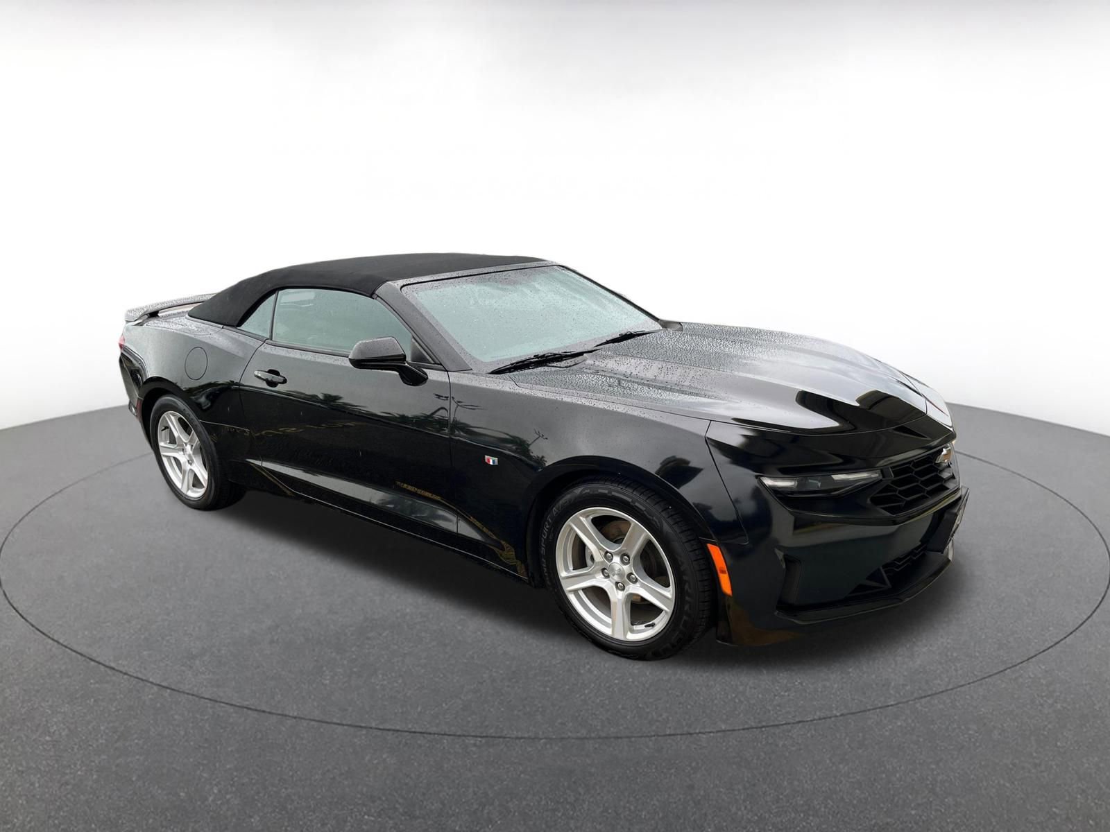 Used 2023 Chevrolet Camaro LT image 1