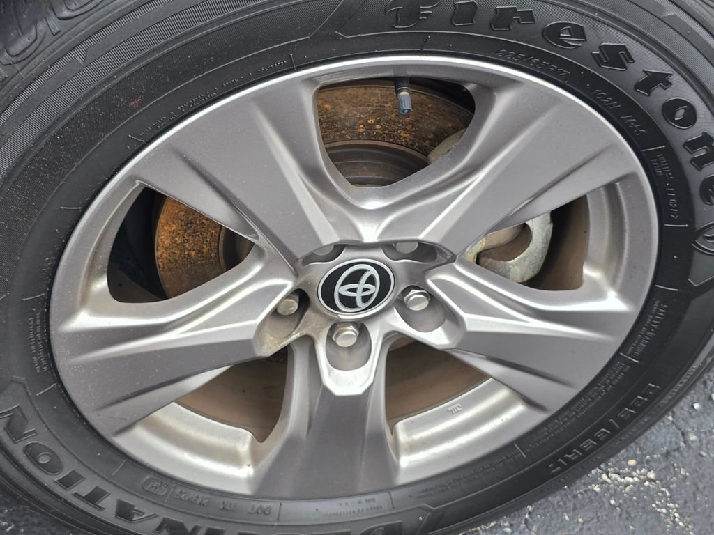 Certified 2025 Toyota RAV4 XLE AWD/4WD image 21