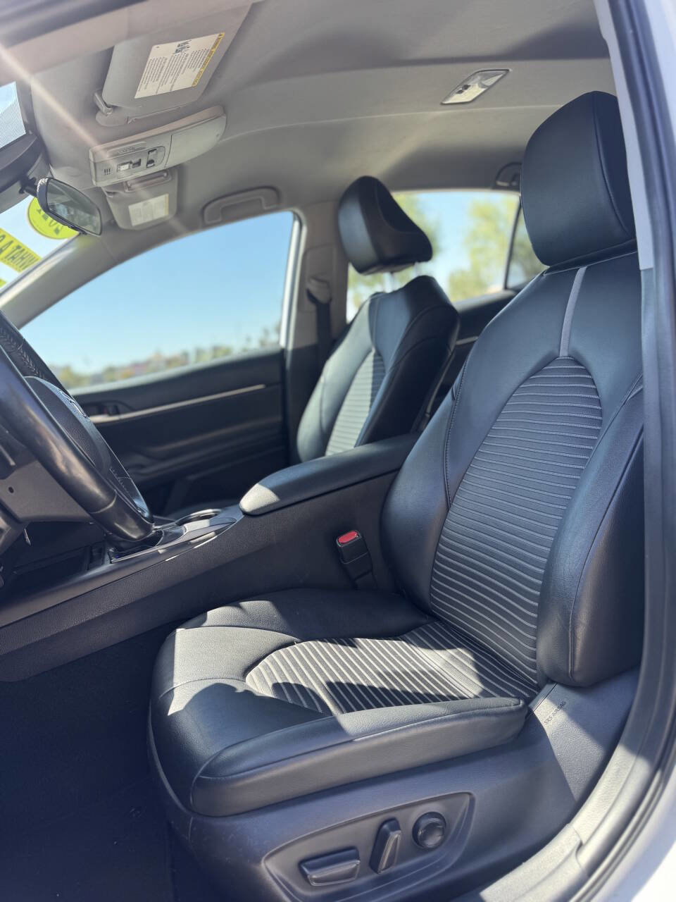 Used 2021 Toyota Camry SE image 14