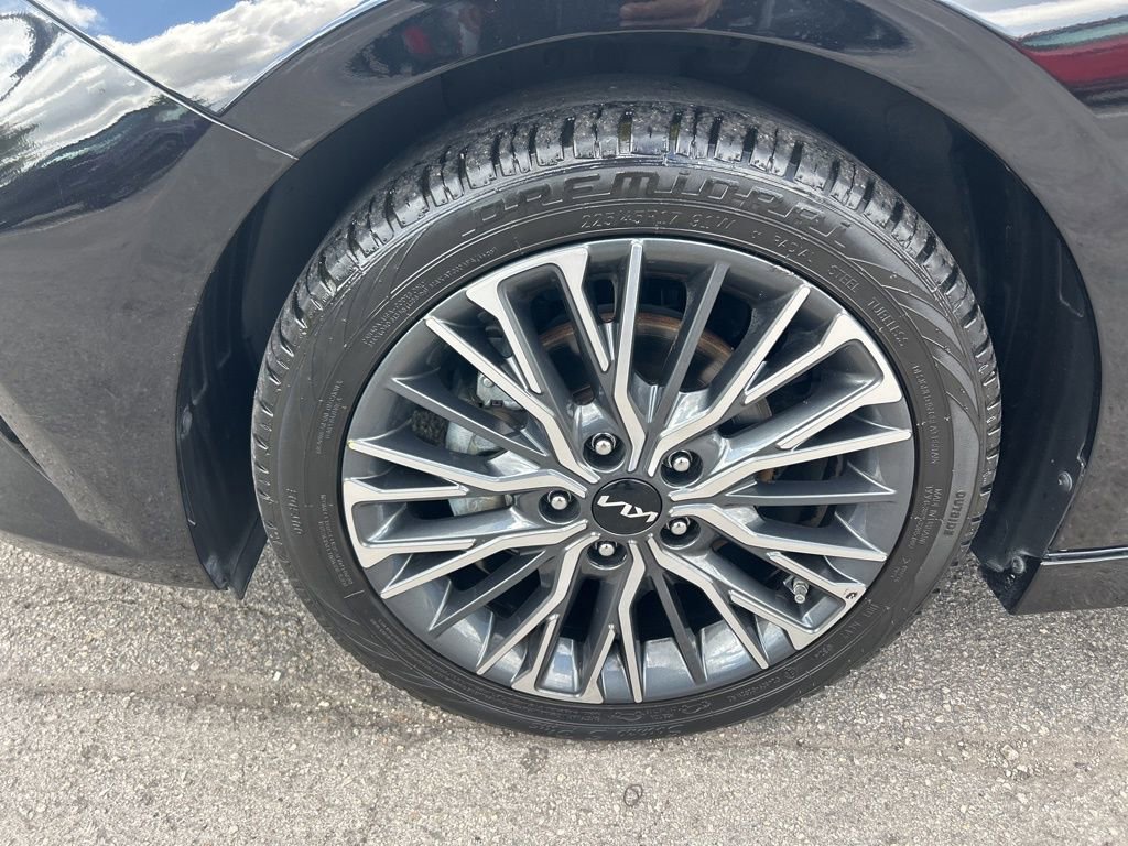 Used 2023 Kia Forte GT-Line image 17